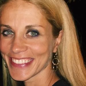 Meet your Posher, Simone